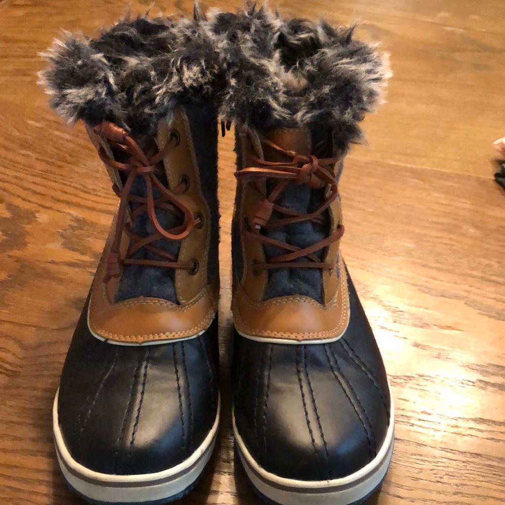 Globalwin all weather boot size 8.5